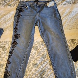 5 for 30 Fashion to figure jeans